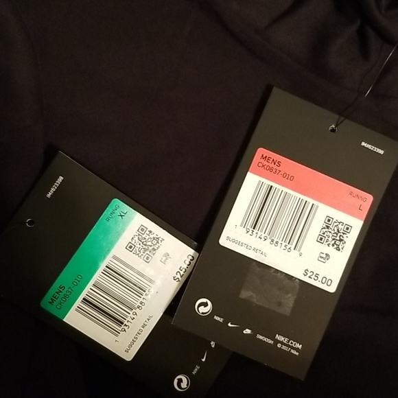 Nike Shirt - Picture 4 of 4